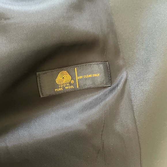 Wool tux - Picture 2 of 8